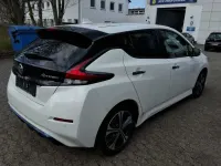 Gebraucht Nissan Leaf N-Connecta 110 kW (150 PS) 2021 Weiß Kleinwagen