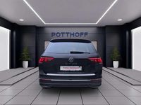Gebraucht VW Tiguan Active 150 PS (110 kW) 2022 Deep black perleffekt SUV
