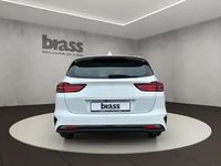 Usado Kia Ceed Vision 140 HP (102 kW) 2025 Branco Citadino