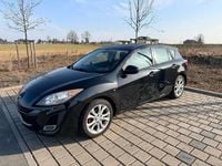 Käytetty Mazda 3 Inclusive 105 HP (77 kW) 2011 Musta Sedan