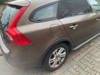 Gebraucht Volvo V60 CC 150 PS (110 kW) 2016 Braun Kombi