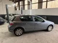 Używany Opel Astra 125 KM (91 kW) 2006 Szary Hatchback