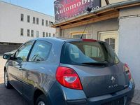 Używany Renault Clio III Dynamique 75 KM (55 kW) 2007 Niebieski Hatchback