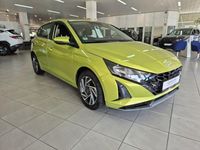 Gebraucht Hyundai i20 Trend 101 PS (74 kW) 2025 Gelb Kleinwagen