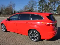 Gebraucht Ford Focus ST-Line 125 PS (91 kW) 2018 Rot Kombi
