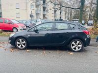 Gebraucht Opel Astra Design Edition 101 PS (74 kW) 2011 Schwarz Limousine