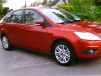 Gebraucht Ford Focus Ghia 101 PS (74 kW) 2009 Rot Limousine