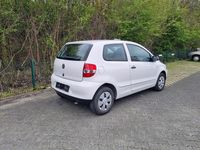 Gebraucht VW Fox 54 PS (39 kW) 2009 Weiß Kleinwagen