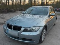 Gebraucht BMW 325 218 PS (160 kW) 2006 Blau Limousine