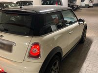 Usata Mini Cooper 120 CV (88 kW) 2007 Bianco Utilitaria