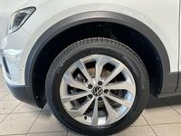 Gebraucht VW T-Roc Life 110 PS (80 kW) 2023 Weiß SUV