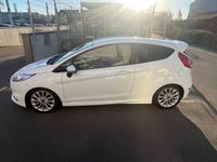 Gebraucht Ford Fiesta ST 182 PS (133 kW) 2016 Weiß Kleinwagen
