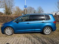 Gebraucht VW Touran Highline 190 PS (139 kW) 2016 Blau Van / Kleinbus