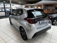 Gebraucht Toyota Yaris Team 125 PS (91 kW) 2022 Silber Kleinwagen