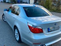 Gebraucht BMW 520 170 PS (125 kW) 2004 Silber Limousine