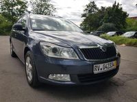 Gebraucht Skoda Octavia Ambition 122 PS (89 kW) 2011 Grau Kombi