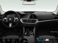Gebraucht BMW 330e Luxury Line 292 PS (214 kW) 2022 Schwarz Kombi