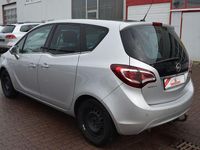 Gebraucht Opel Meriva Innovation 120 PS (88 kW) 2016 Silber Van / Kleinbus