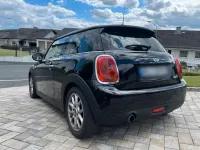 Gebraucht Mini Cooper Pepper 136 PS (100 kW) 2016 Schwarz Kleinwagen