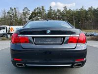 Gebraucht BMW 740 Performance 306 PS (225 kW) 2011 Grau Limousine