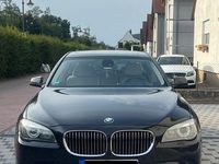 Gebraucht BMW 740 Performance 306 PS (225 kW) 2011 Schwarz Limousine