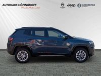 Second-hand Jeep Compass 241 CP (177 kW) 2024 Albastru SUV
