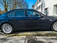 Gebraucht BMW 750 367 PS (269 kW) 2006 Blau Limousine