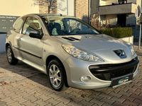 Gebraucht Peugeot 206+ 75 PS (55 kW) 2009 Lackierung aluminiumgrau/meta Kleinwagen