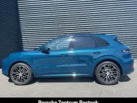 Gebraucht Porsche Cayenne 354 PS (260 kW) 2025 Montegoblaumetallic SUV