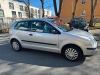 Gebraucht VW Polo 64 PS (47 kW) 2003 Grau Kleinwagen
