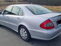 Gebraucht Mercedes E200 Elegance 184 PS (135 kW) 2006 Silber Limousine