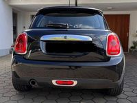 Second-hand Mini ONE 102 CP (75 kW) 2017 Negru Hatchback