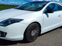 Gebraucht Renault Laguna III 173 PS (127 kW) 2012 Weiß Coupé