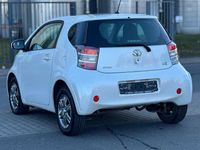 Gebraucht Toyota iQ 68 PS (50 kW) 2009 Weiß Kleinwagen