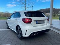 gebraucht Mercedes A180 AMG Line (LED, Tempomat, Autom. Parkassistent)