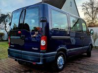Gebraucht Renault Master 120 PS (88 kW) 2008 Blau Van / Kleinbus