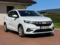 Second-hand Dacia Sandero Expression 101 CP (74 kW) 2024 Alb Berlinǎ