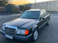 Gebraucht Mercedes 300 Sportline 147 PS (108 kW) 1990 Schwarz Limousine