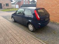 Gebraucht Ford Fiesta 80 PS (58 kW) 2008 Blau Kleinwagen