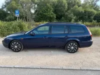 Gebraucht Ford Mondeo Ghia 145 PS (106 kW) 2001 Blau Limousine