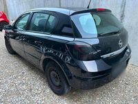 Gebraucht Opel Astra 105 PS (77 kW) 2005 Schwarz Kleinwagen