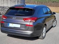Gebraucht Hyundai i30 Style 140 PS (102 kW) 2018 Grau Kombi