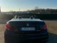 Gebraucht Peugeot 207 CC 120 PS (88 kW) 2011 Schwarz Cabrio