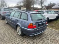 Gebraucht BMW 318 118 PS (86 kW) 2001 Blau Kombi
