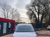 Gebraucht VW Caddy Basis 122 PS (89 kW) 2022 Candyweiß Van / Kleinbus