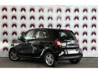 Gebraucht Smart ForFour Electric Drive 60 kW (82 PS) 2021 Black (metallic) Kleinwagen