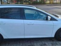 Gebraucht Ford Focus 125 PS (91 kW) 2016 Weiß Kombi