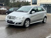 Gebraucht Mercedes B180 109 PS (80 kW) 2008 Silber Van / Kleinbus