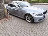 Gebraucht BMW 318 143 PS (105 kW) 2009 Blau Limousine