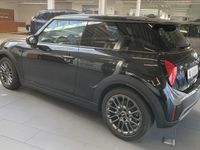 Usata Mini Cooper Classic 156 CV (114 kW) 2024 Nero Utilitaria